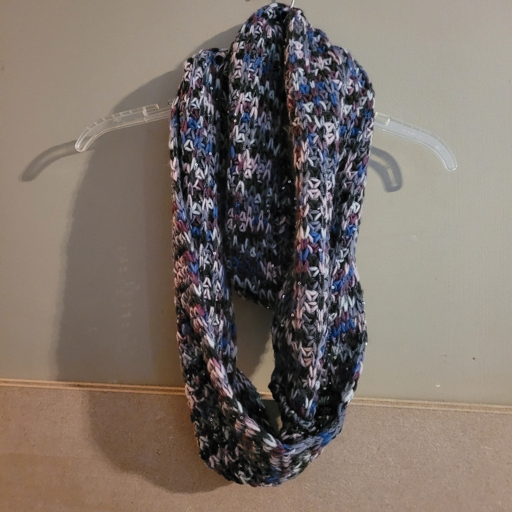 Scarf - Picture 2 of 3